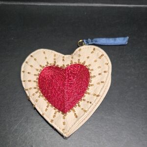 Chic Heart-Shaped Beige and Red Embroidered Clutch